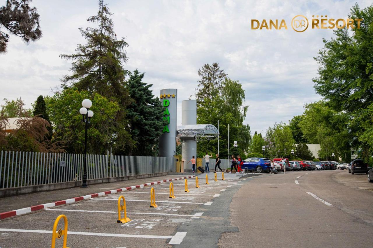 Dana Hotel 4*